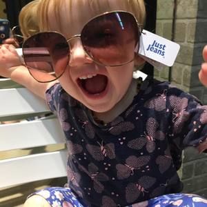 Meet your Posher, Claire